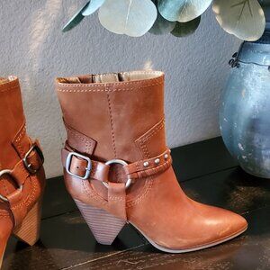 Lucky Brand Majoko Boots